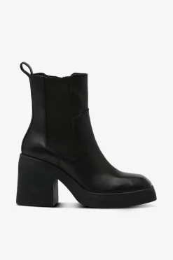 Agnes Cecilia Boots Nora