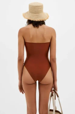 By Malina Badedrakt Erioa Cut Out