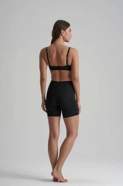 Bye Bra Formende shorts Smooth Essentials Mid Waist Short - light support