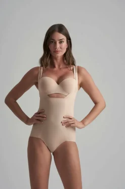 Bye Bra Forming av kroppen Smooth Essentials Bodysuit Wyob - light support