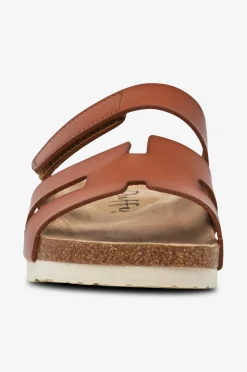 Duffy Sandaler