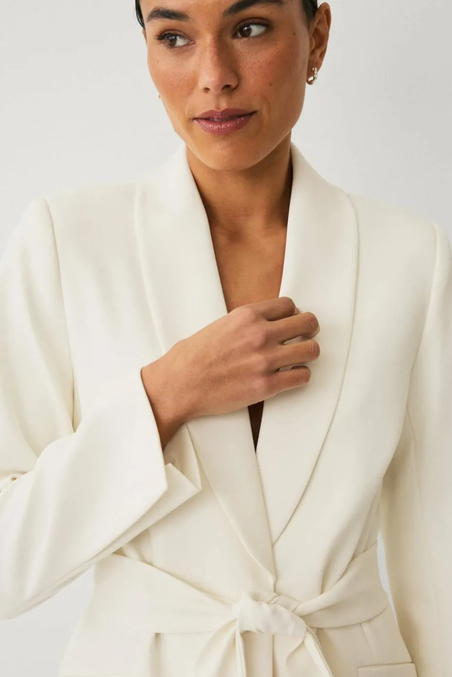 Ellos Collection Blazer med slips og sjalkrage