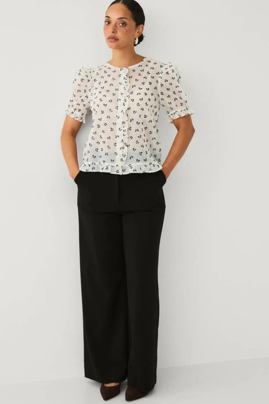 Ellos Collection Bluse med volanger
