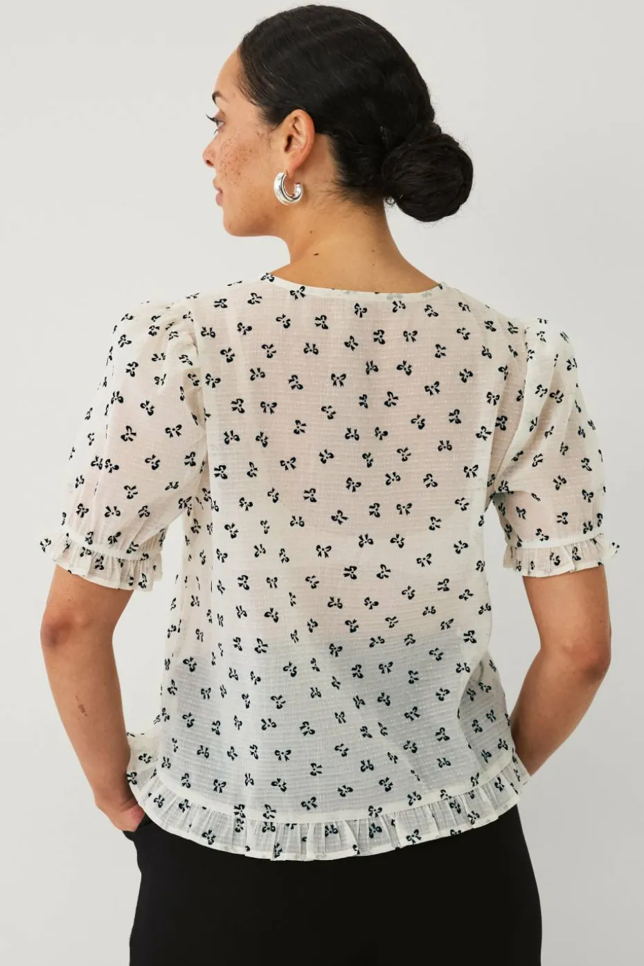 Ellos Collection Bluse med volanger