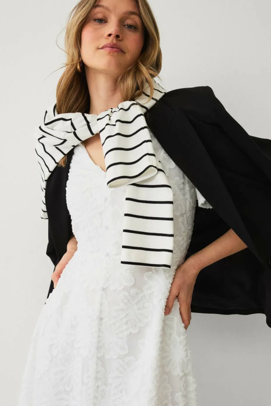 Ellos Collection Kjole med v-formet hals