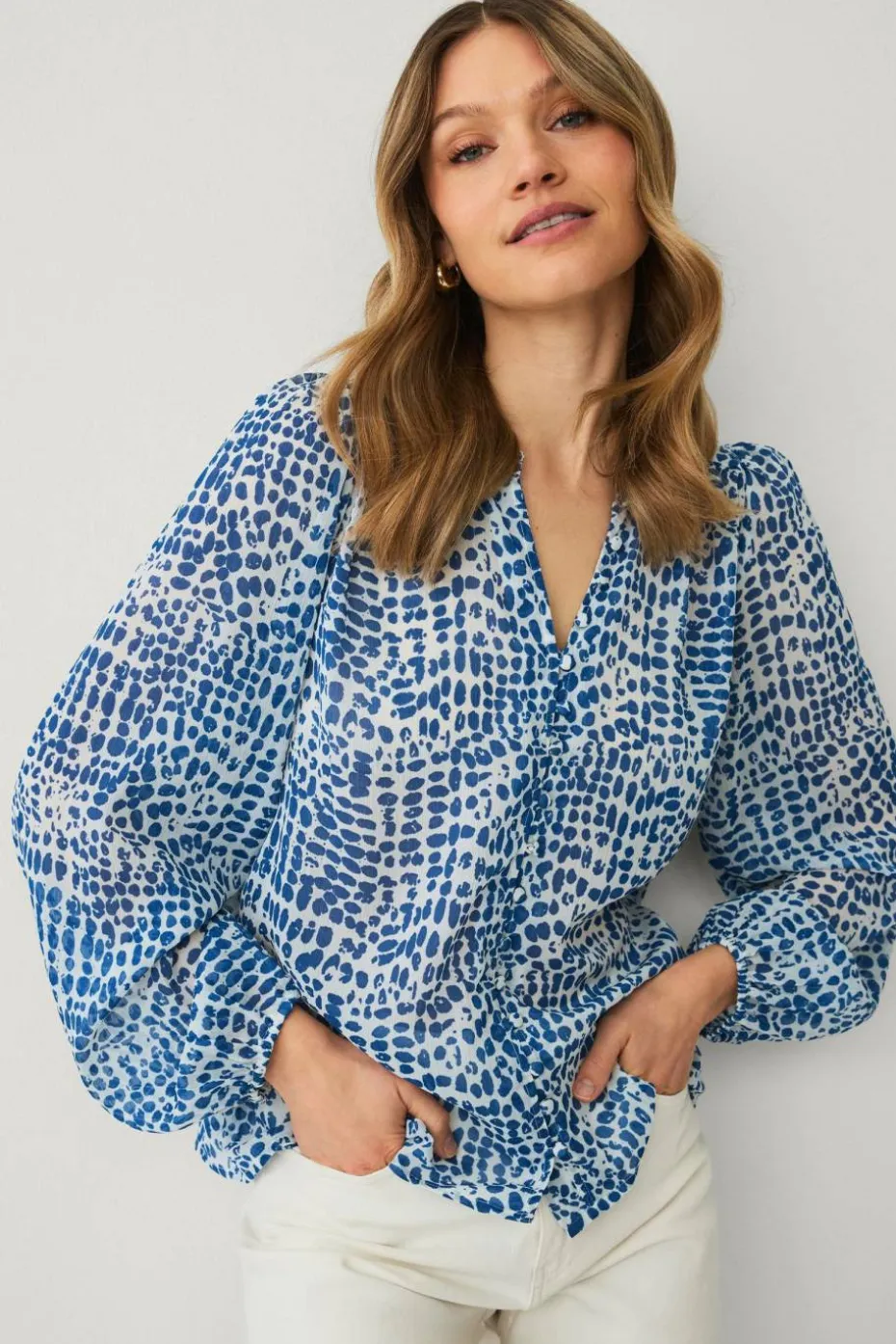 Ellos Collection Rent bluse med kledde knapper