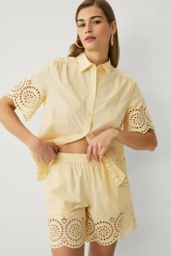Ellos Collection Shorts med broderie anglaise