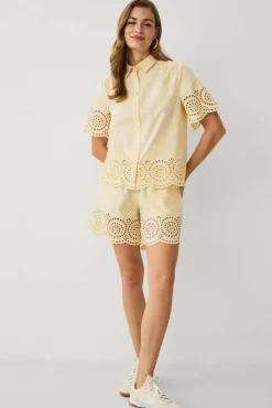 Ellos Collection Shorts med broderie anglaise