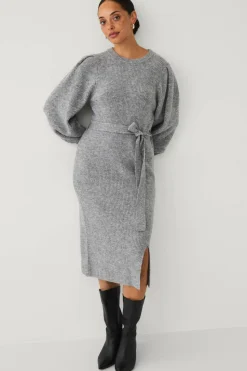 Ellos Collection Strikket kjole med skjerf
