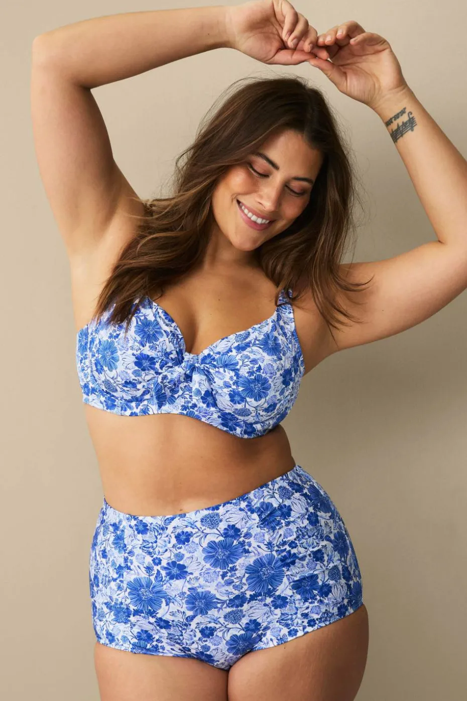 Ellos Plus collection Bikinitruse med shaping-effekt