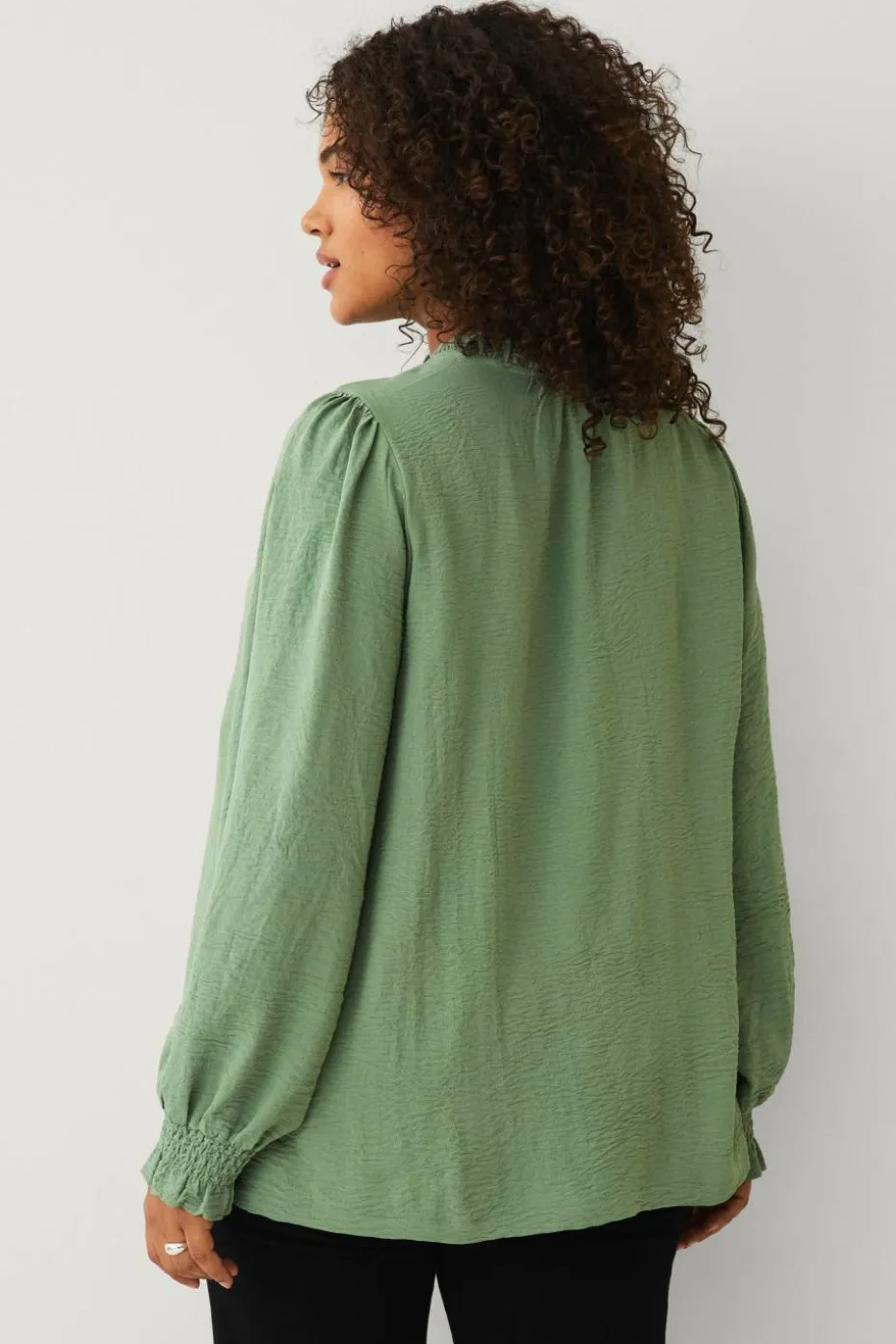 Ellos Plus collection Bluse med v-formet utringning
