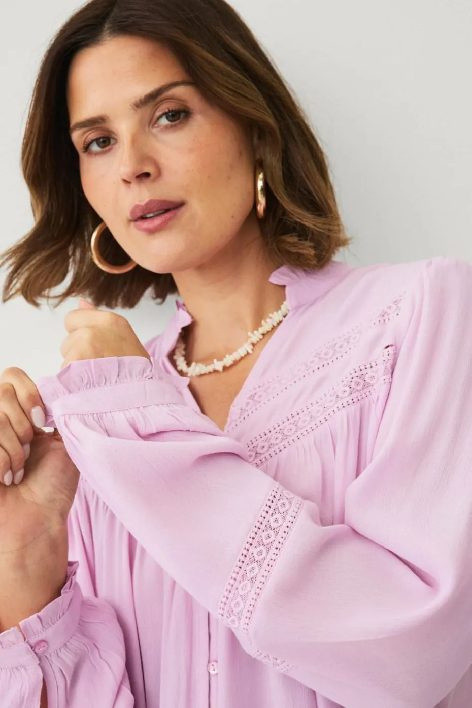 Ellos Plus collection Bluse med blondedetaljer