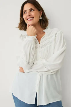 Ellos Plus collection Bluse med blondedetaljer
