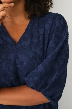 Ellos Plus collection Bluse med v-formet hals
