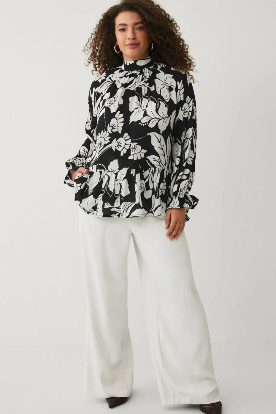 Ellos Plus collection Chiffongbluse med volanger