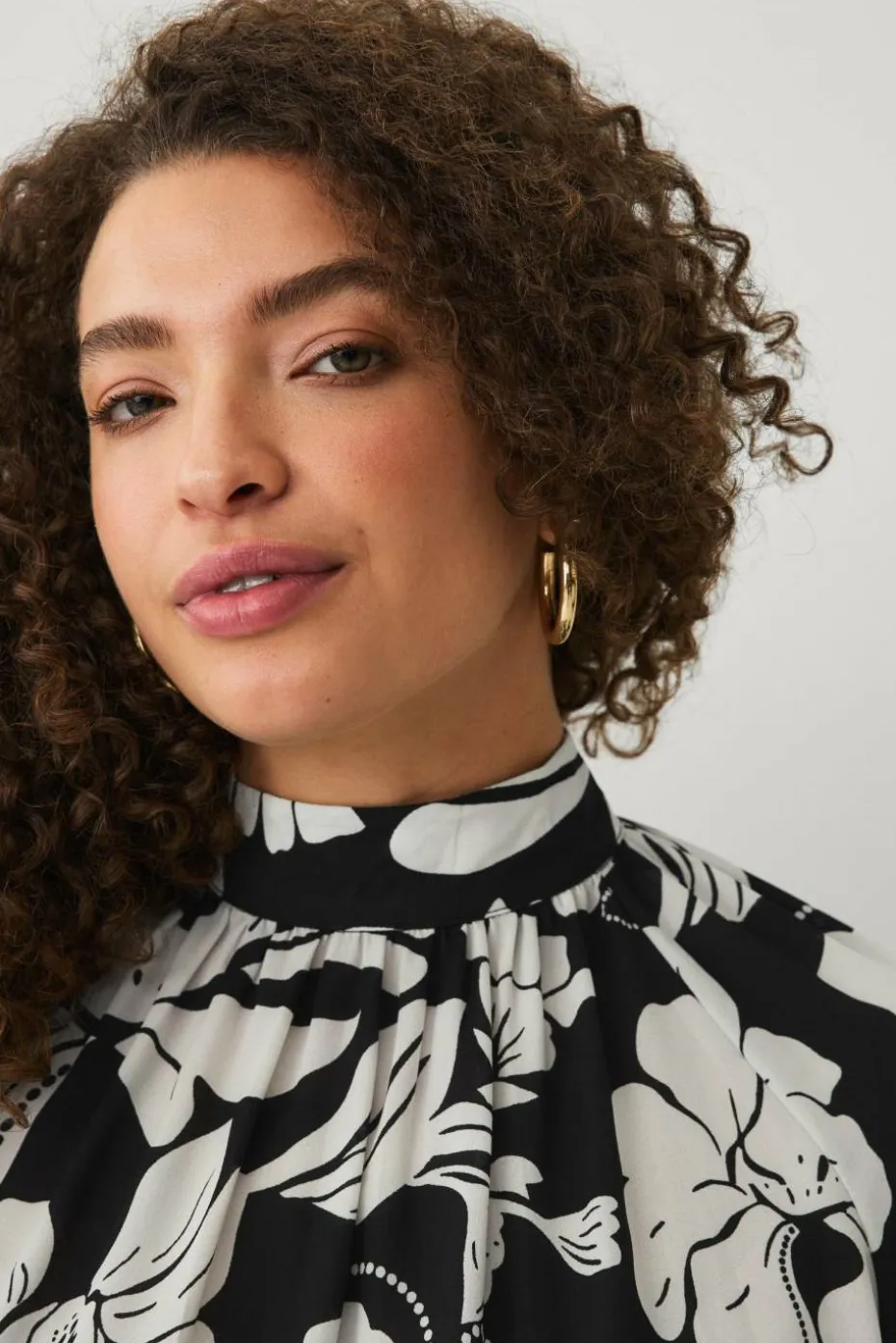 Ellos Plus collection Chiffongbluse med volanger