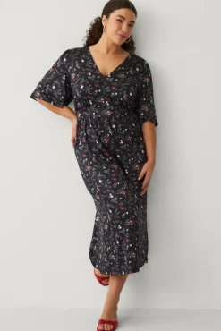 Ellos Plus collection Kjole med v-formet hals