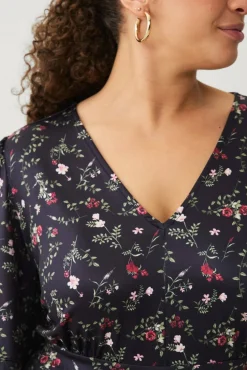 Ellos Plus collection Kjole med v-formet hals