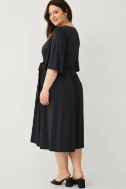 Ellos Plus collection Kjole med trompetermer