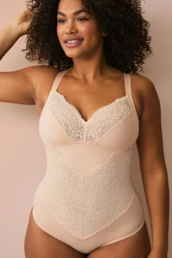 Ellos Plus collection Shapingbody med blondedetaljer - medium support