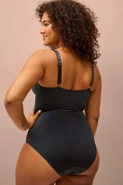 Ellos Plus collection Shapingbody med blondedetaljer - medium support
