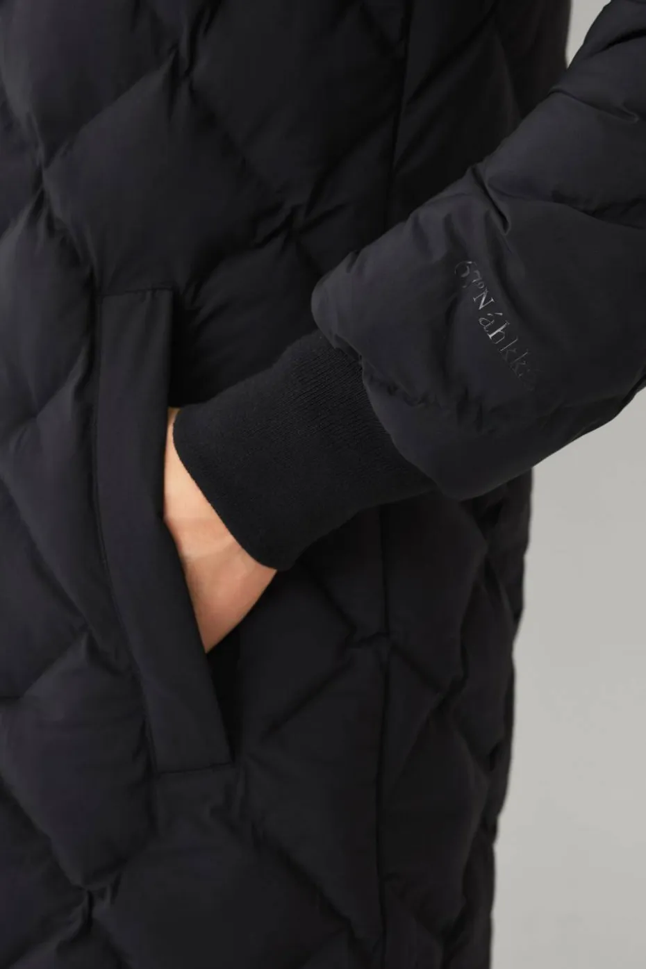 Áhkká Jakke Quilted Long Padded Jacket