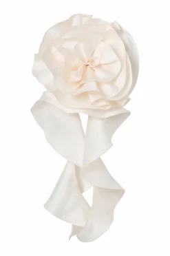 Joelle Brosje i sateng med rose