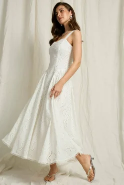 Joelle Maxikjole med broderie anglaise