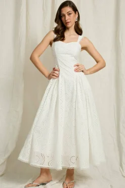Joelle Maxikjole med broderie anglaise