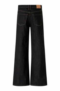 Mango Jeans Seattle