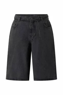 Noisy May Curve Shorts nmMaisy MW Loose