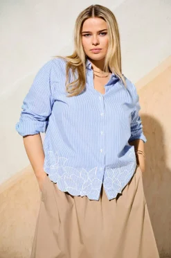 Only Carmakoma Skjorte carCetina L/S Emb Striped Shirt Wvn
