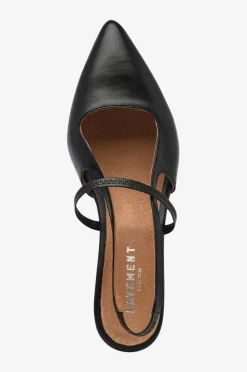 Pavement Pumps Aurelia