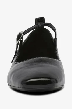 Vagabond Ballerinasko Delia